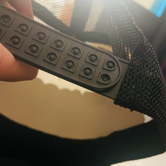 🫶🏼 GOD Trucker Cap NEW with Crystal Embellishments - Picture 6 of 6